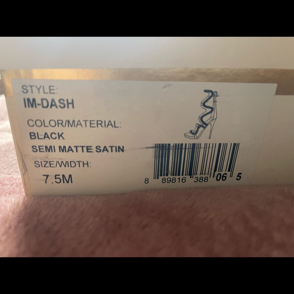 Heels - Picture 3 of 4